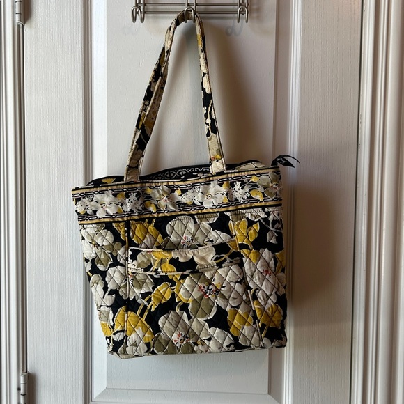 Vera Bradley Black & Yellow Floral Quilted Bag resort teacher vacation tote - Picture 3 of 5